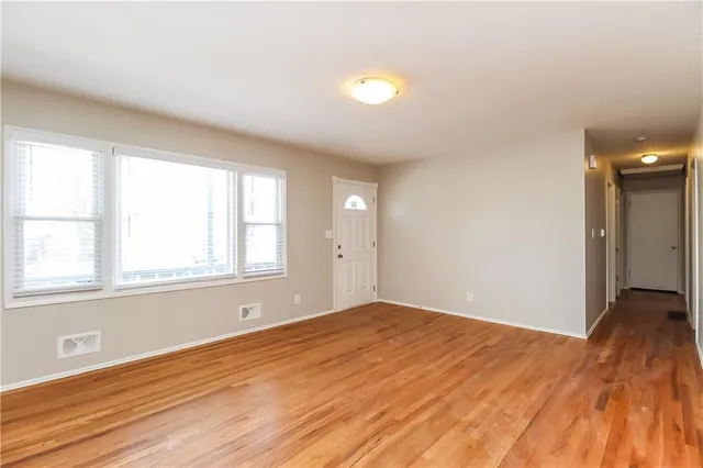 $1,495 | 3812 South James Avenue, Independence, MO 64055