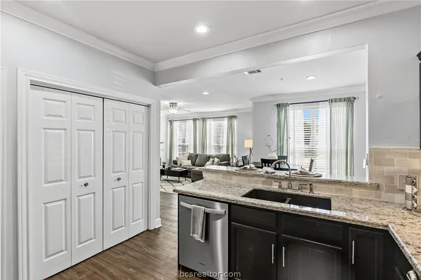 $249,900 | 801 Luther Street West, Unit 1402, College Station, TX 77840