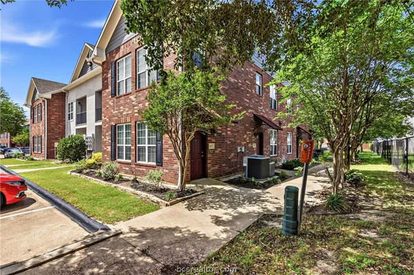 $249,900 | 801 Luther Street West, Unit 1402, College Station, TX 77840