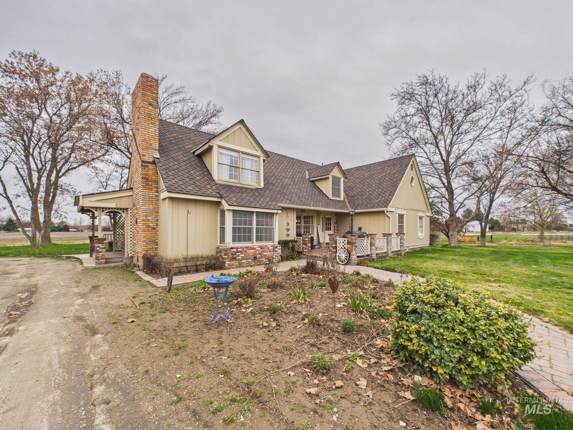 1747 West Central Road Emmett, ID 83617 - Photo 1 of 43