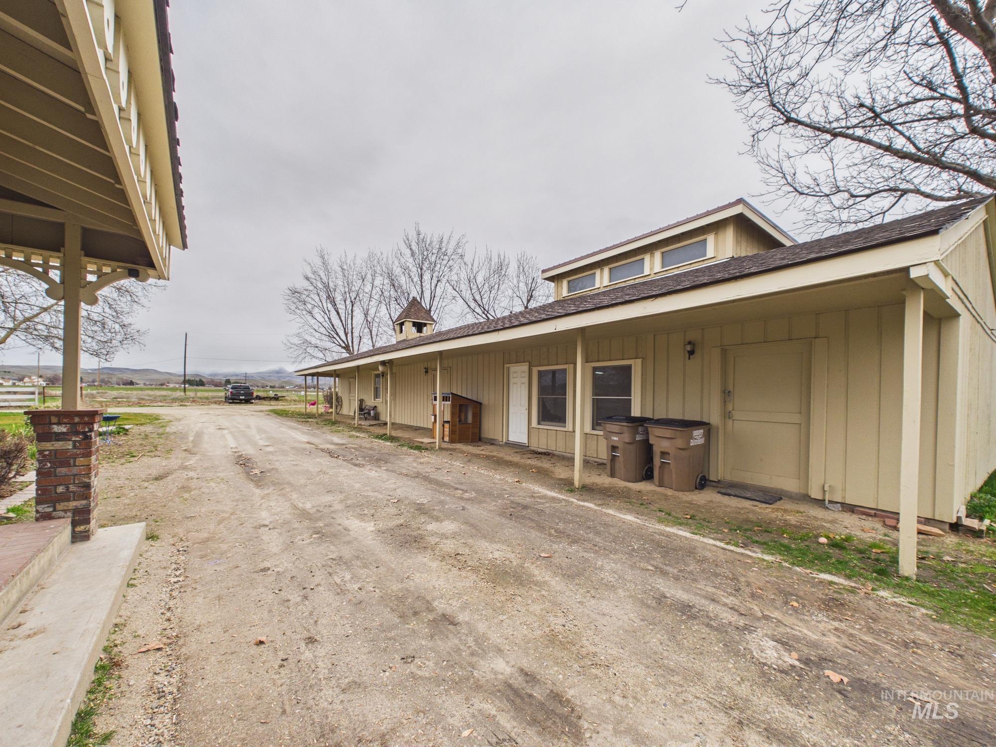 1747 West Central Road Emmett, ID 83617 - Photo 2 of 43