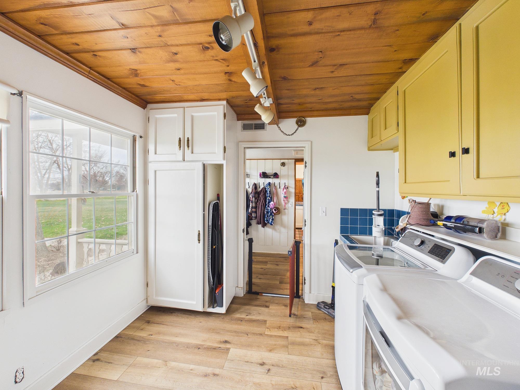 1747 West Central Road Emmett, ID 83617 - Photo 8 of 43