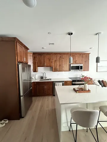 $3,300 | 400 West Broadway, Unit 502, Boston, MA 02127