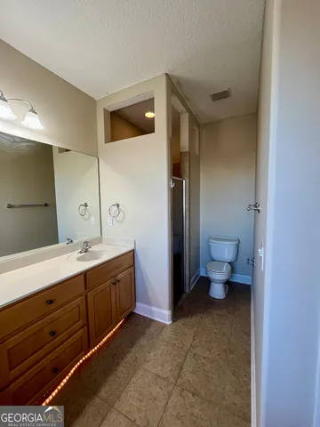 a view of walk in closet