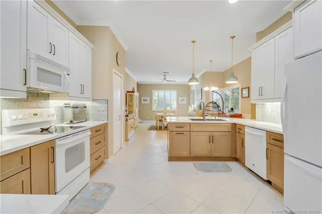 $859,999 | 2260 Northwest Windemere Drive, Stuart, FL 34994