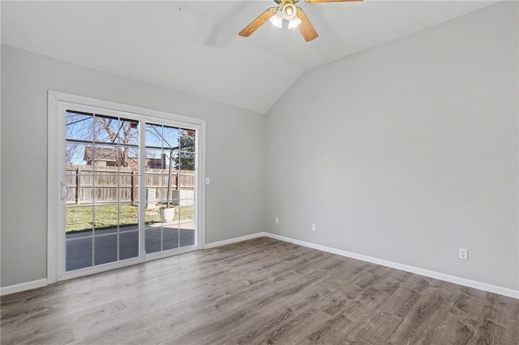 5200 Congressional Place Lawrence, KS 66049 - Photo 13 of 26