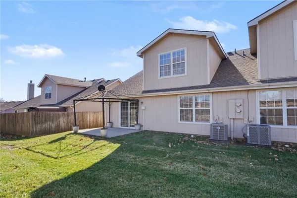 $289,000 | 5200 Congressional Place, Lawrence, KS 66049
