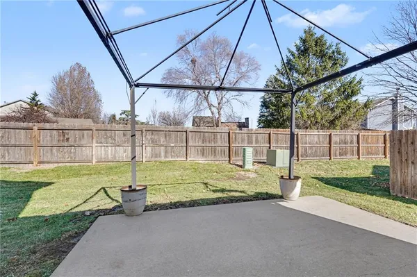 $289,000 | 5200 Congressional Place, Lawrence, KS 66049