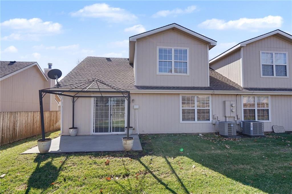 5200 Congressional Place Lawrence, KS 66049 - Photo 24 of 26