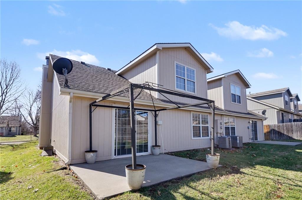 5200 Congressional Place Lawrence, KS 66049 - Photo 25 of 26