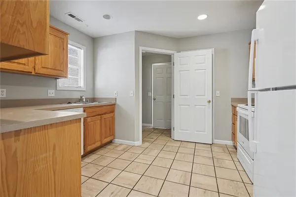 $289,000 | 5200 Congressional Place, Lawrence, KS 66049