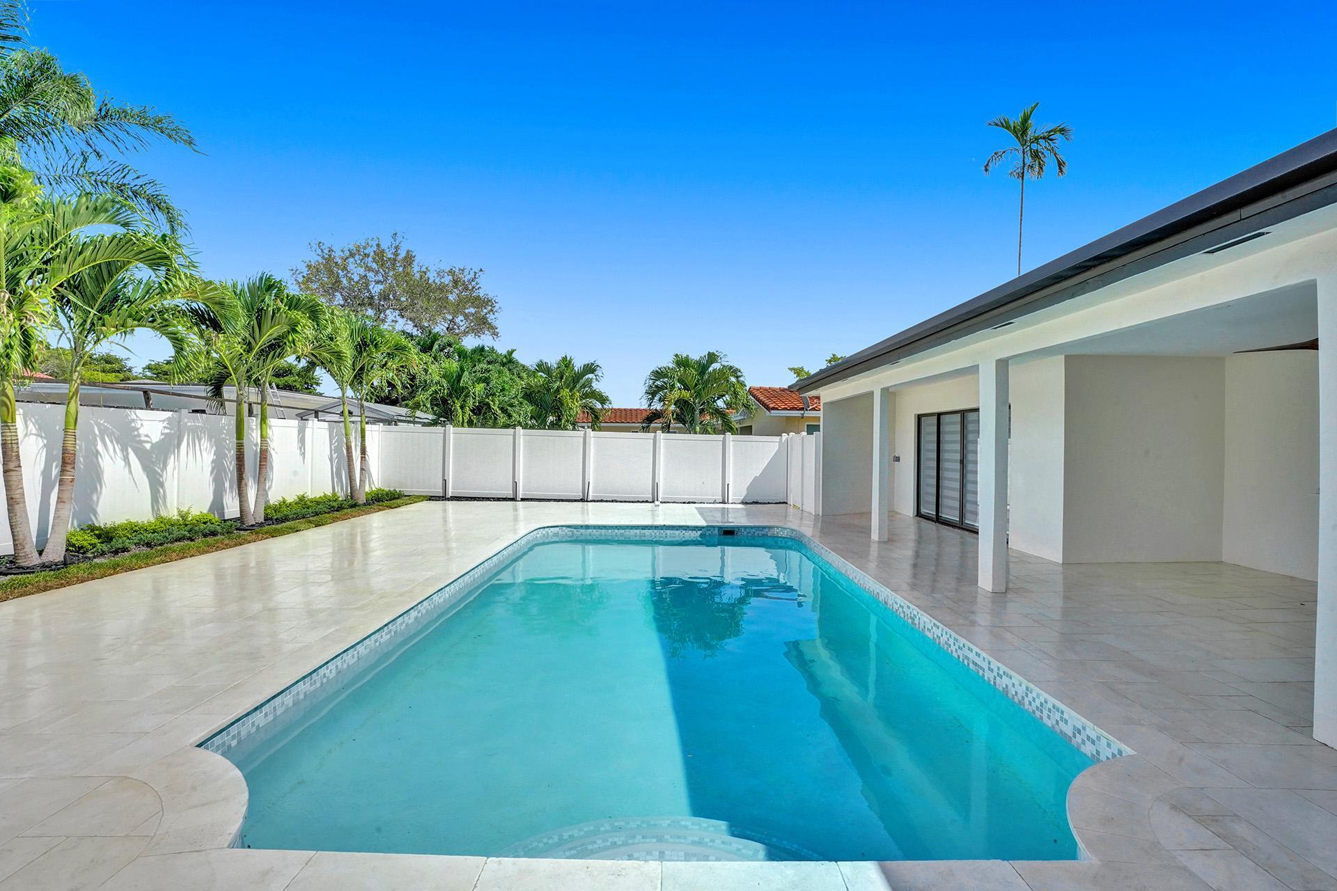 4951 Sarazen Drive Hollywood, FL 33021 - Photo 20 of 21 DSC07910