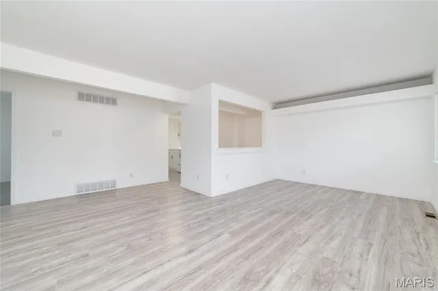 $169,900 | 10093 Viscount Drive, St. Louis, MO 63136