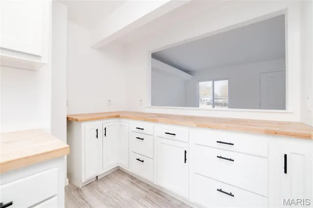 $169,900 | 10093 Viscount Drive, St. Louis, MO 63136