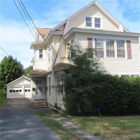 $275,000 | 105 Twin Hills Drive, Unit 7, Syracuse, NY 13207