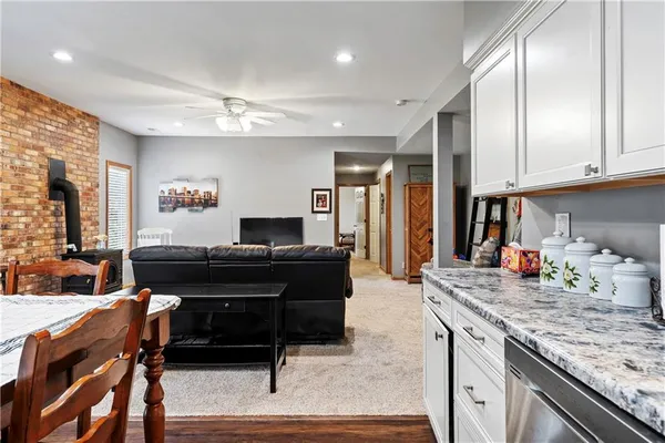 $650,000 | 1720 Paddock Drive, Kearney, MO 64060