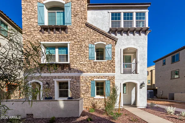 $2,500 | 1677 East Chelsea Lane, Gilbert, AZ 85295