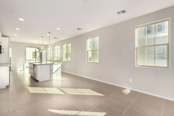 $2,500 | 1677 East Chelsea Lane, Gilbert, AZ 85295