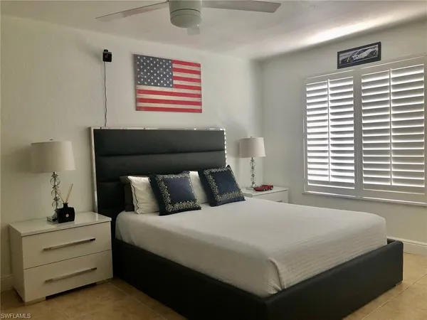 $3,900 | 283 Cypress Way West, Naples, FL 34110