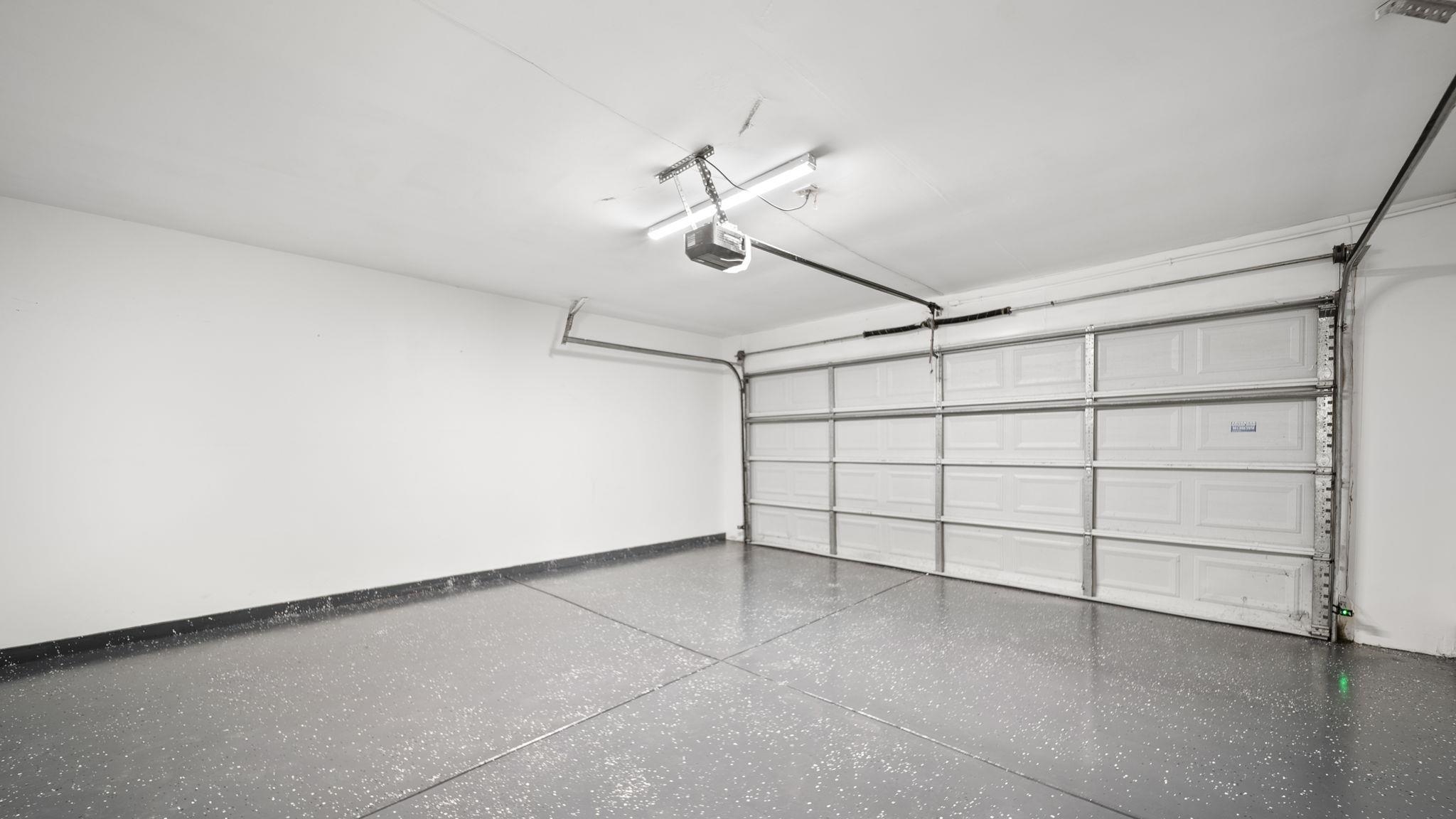 4351 Spring Oak Cove Memphis, TN 38125 - Photo 39 of 40 a view of a garage