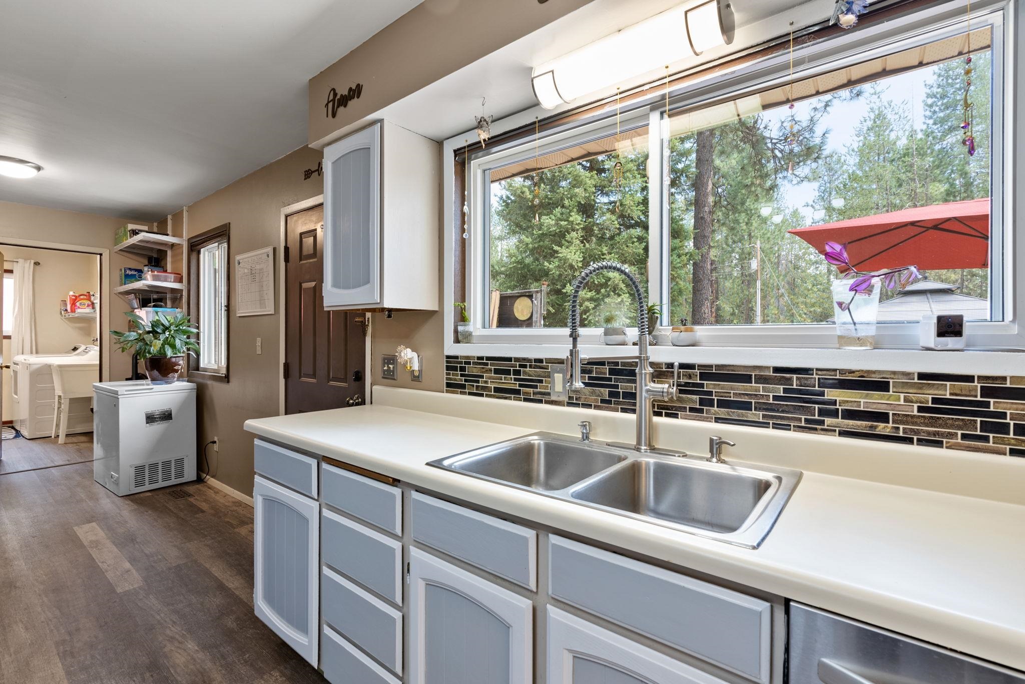 12412 East Frideger Road Elk, WA 99009 - Photo 11 of 48