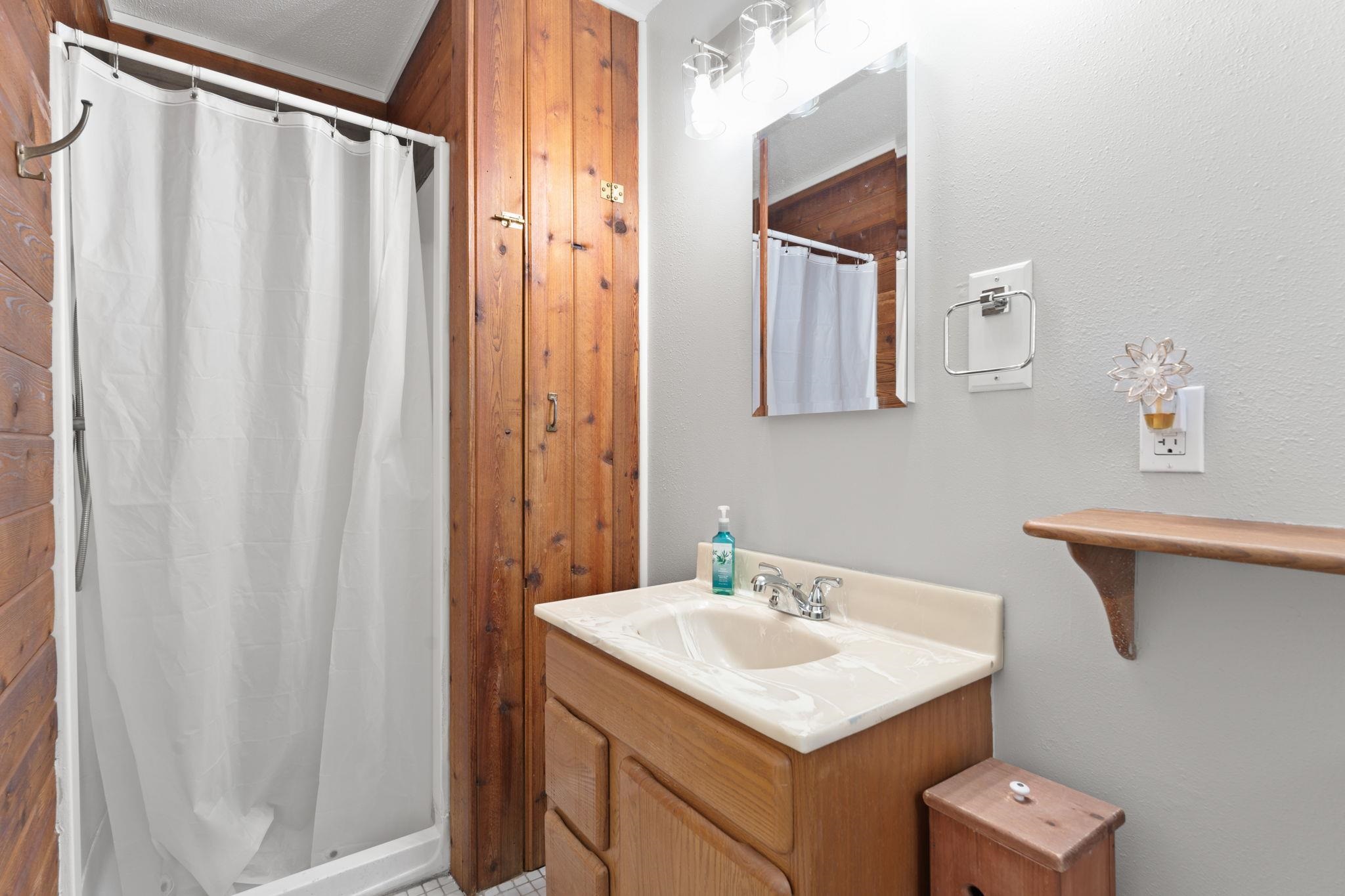12412 East Frideger Road Elk, WA 99009 - Photo 14 of 48