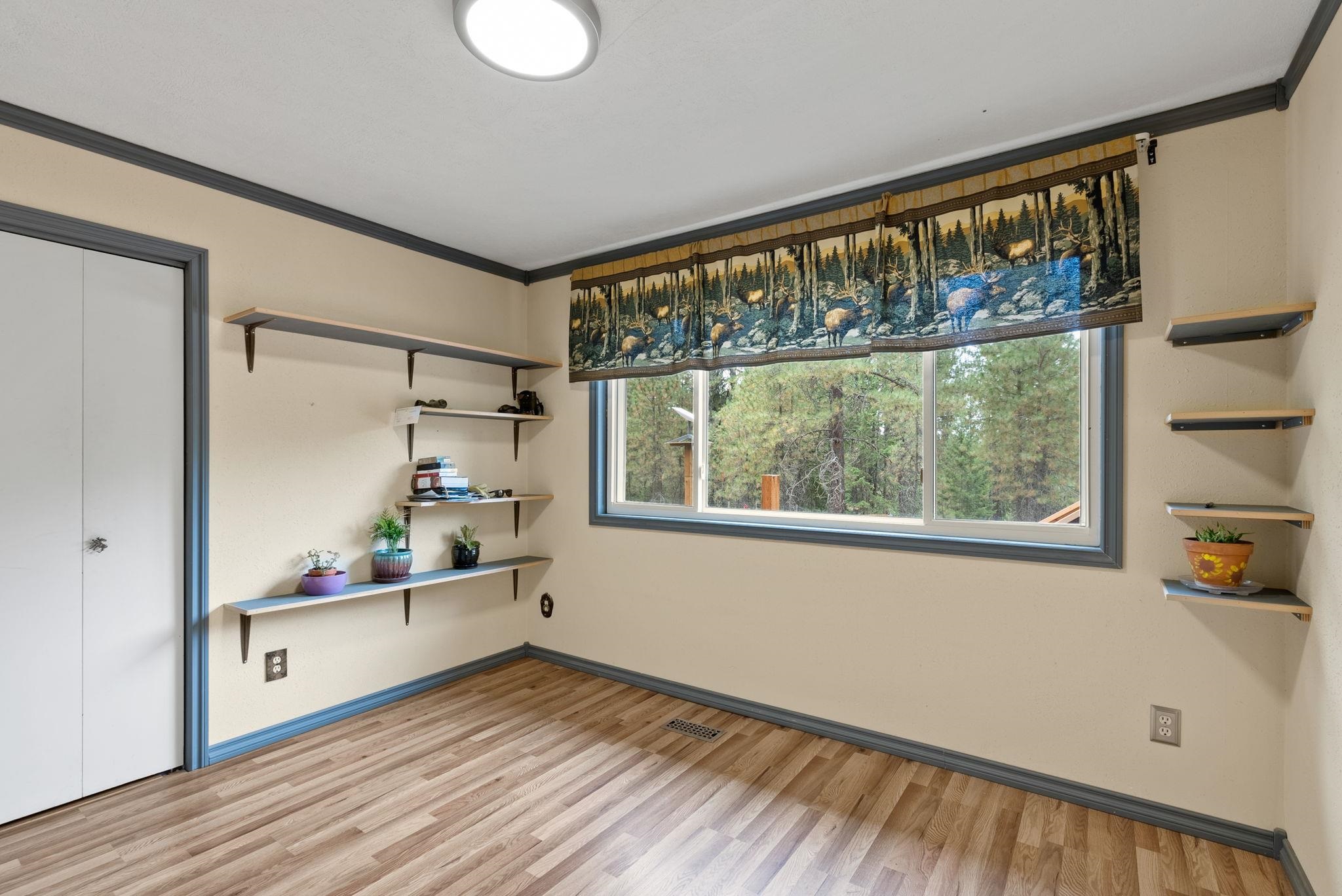 12412 East Frideger Road Elk, WA 99009 - Photo 19 of 48
