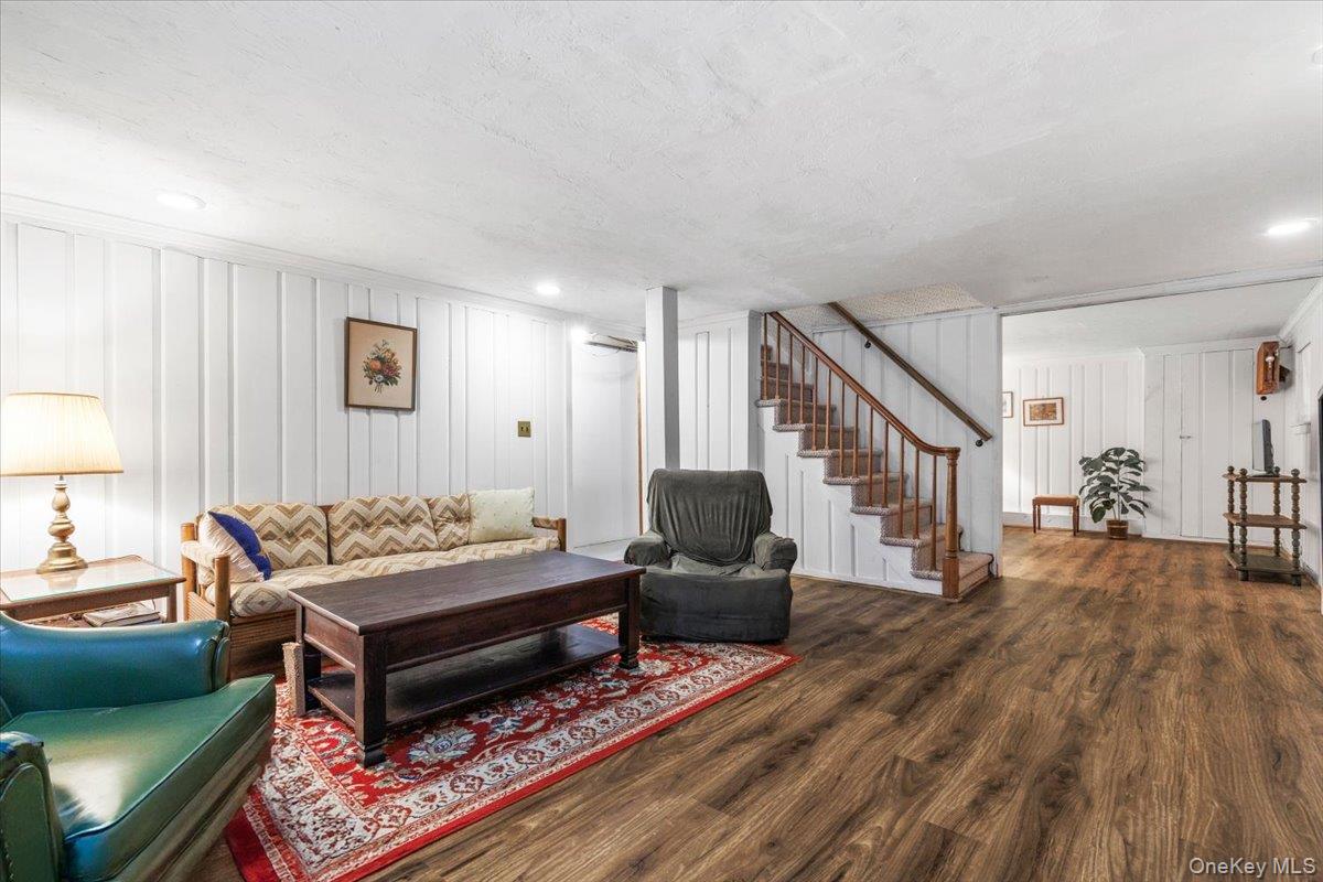 54 Strathmore Road Scarsdale, NY 10583 - Photo 27 of 45