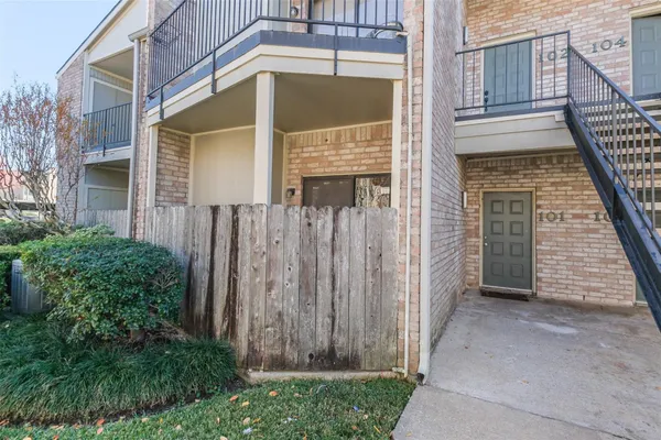 $1,550 | 8100 Cambridge Street, Unit 101, Houston, TX 77054