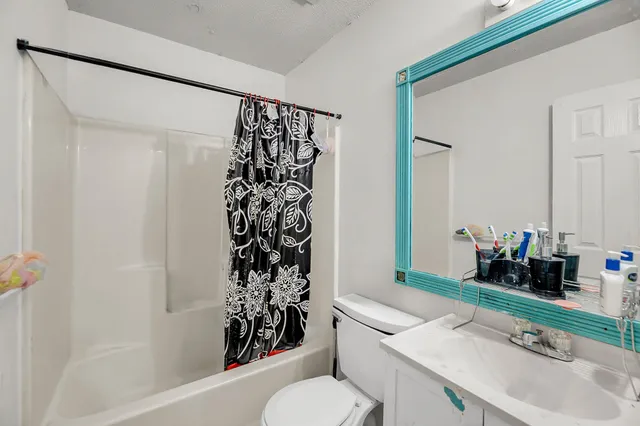 $675,000 | 105 Magwood Drive, Summerville, SC 29485