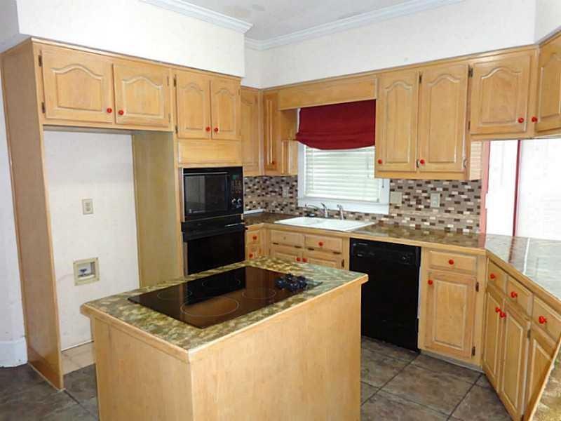 1294 Sweet Bottom Court Southwest Marietta, GA 30064 - Photo 6 of 19