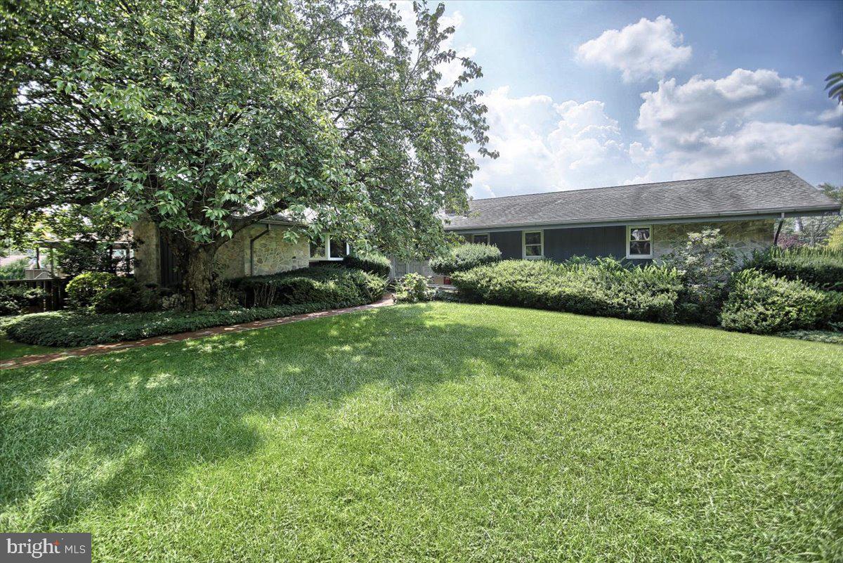 200 Moredun Road Philadelphia, PA 19115 - Photo 1 of 63