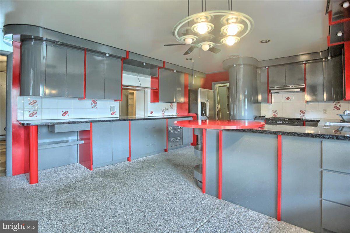 200 Moredun Road Philadelphia, PA 19115 - Photo 17 of 63