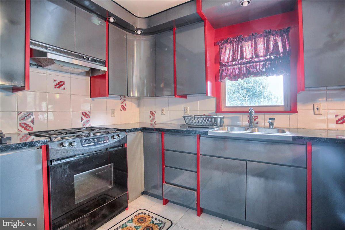 200 Moredun Road Philadelphia, PA 19115 - Photo 19 of 63