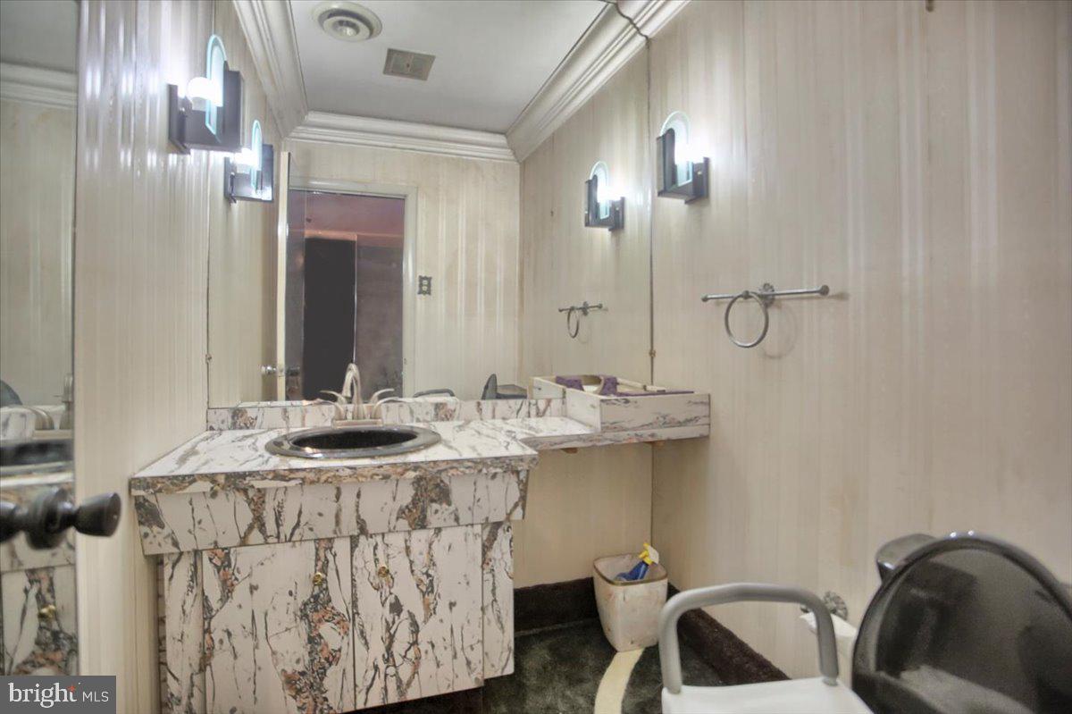 200 Moredun Road Philadelphia, PA 19115 - Photo 22 of 63