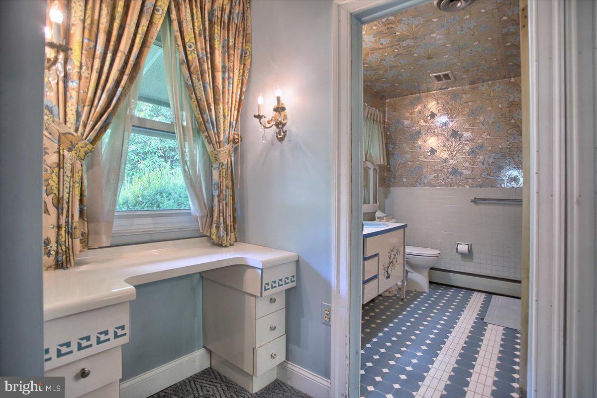 200 Moredun Road Philadelphia, PA 19115 - Photo 27 of 63
