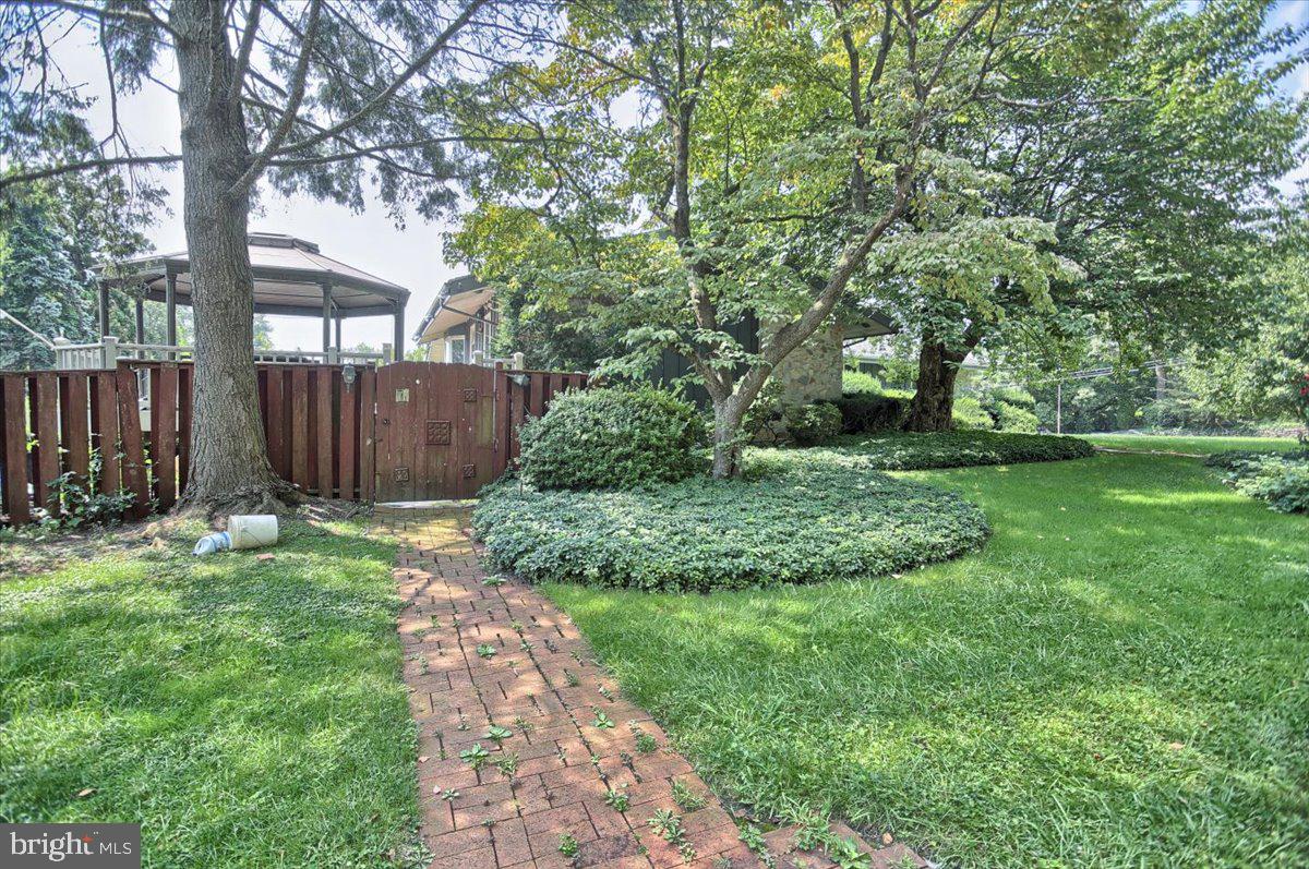 200 Moredun Road Philadelphia, PA 19115 - Photo 47 of 63