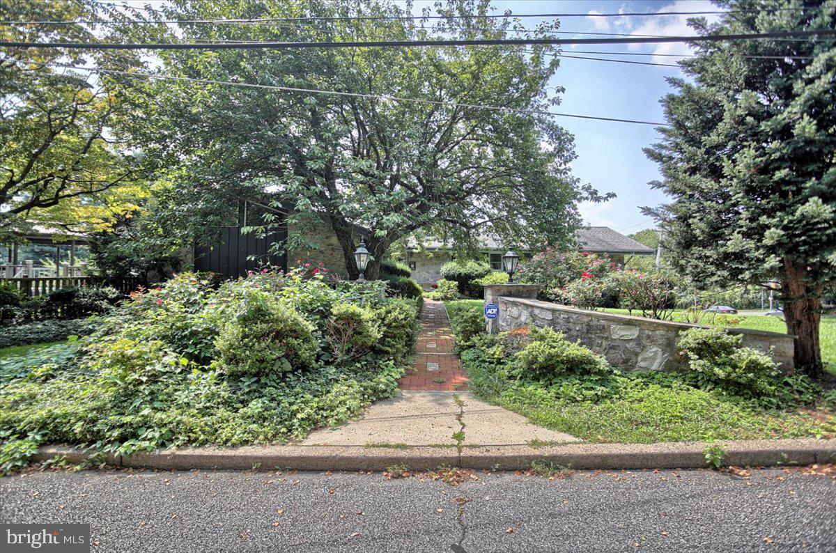 200 Moredun Road Philadelphia, PA 19115 - Photo 48 of 63