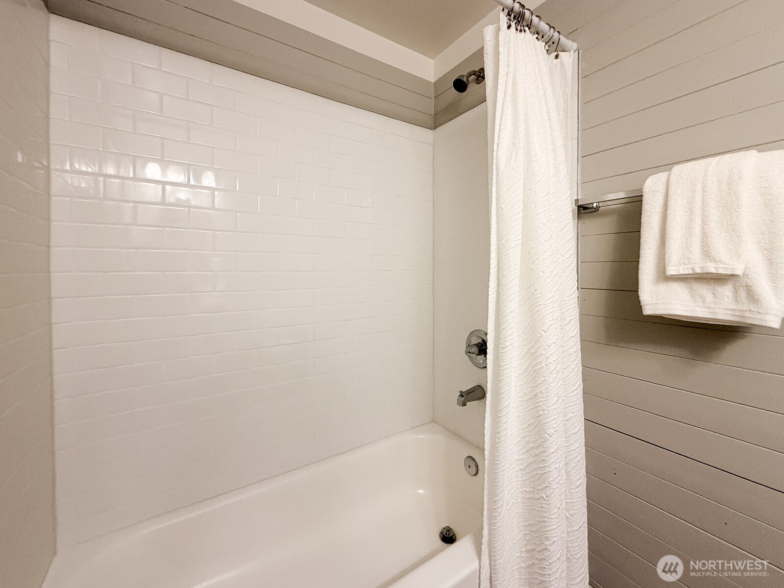 15003 108th Place Northeast Bothell, WA 98011 - Photo 20 of 38