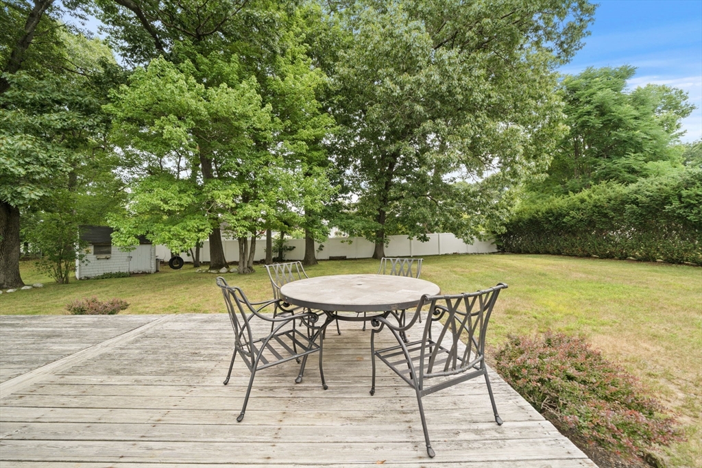 41 Samoset Road Peabody, MA 01960 - Photo 30 of 37