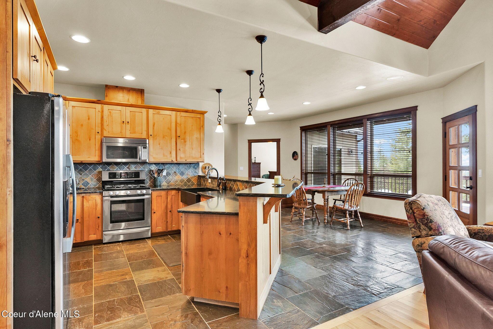 799 Grouse Hill Road Bonners Ferry, ID 83805 - Photo 11 of 115 8-web-or-mls-SkyLight - Jenny-36 (2)