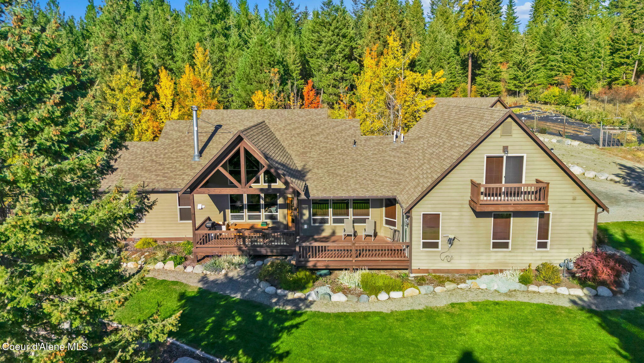 799 Grouse Hill Road Bonners Ferry, ID 83805 - Photo 3 of 115 108-web-or-mls-SkyLight - Jenny-66