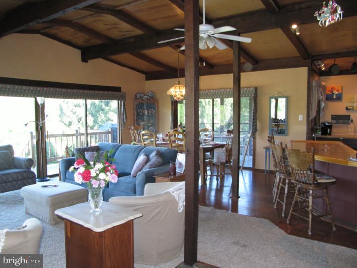 505 Golf Course Road Birdsboro, PA 19508 - Photo 3 of 24 Great Room