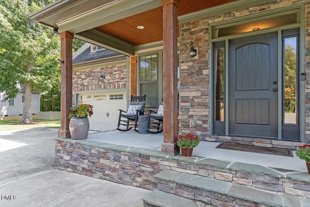 $550,000 | 19 Northern Way Court, Durham, NC 27712