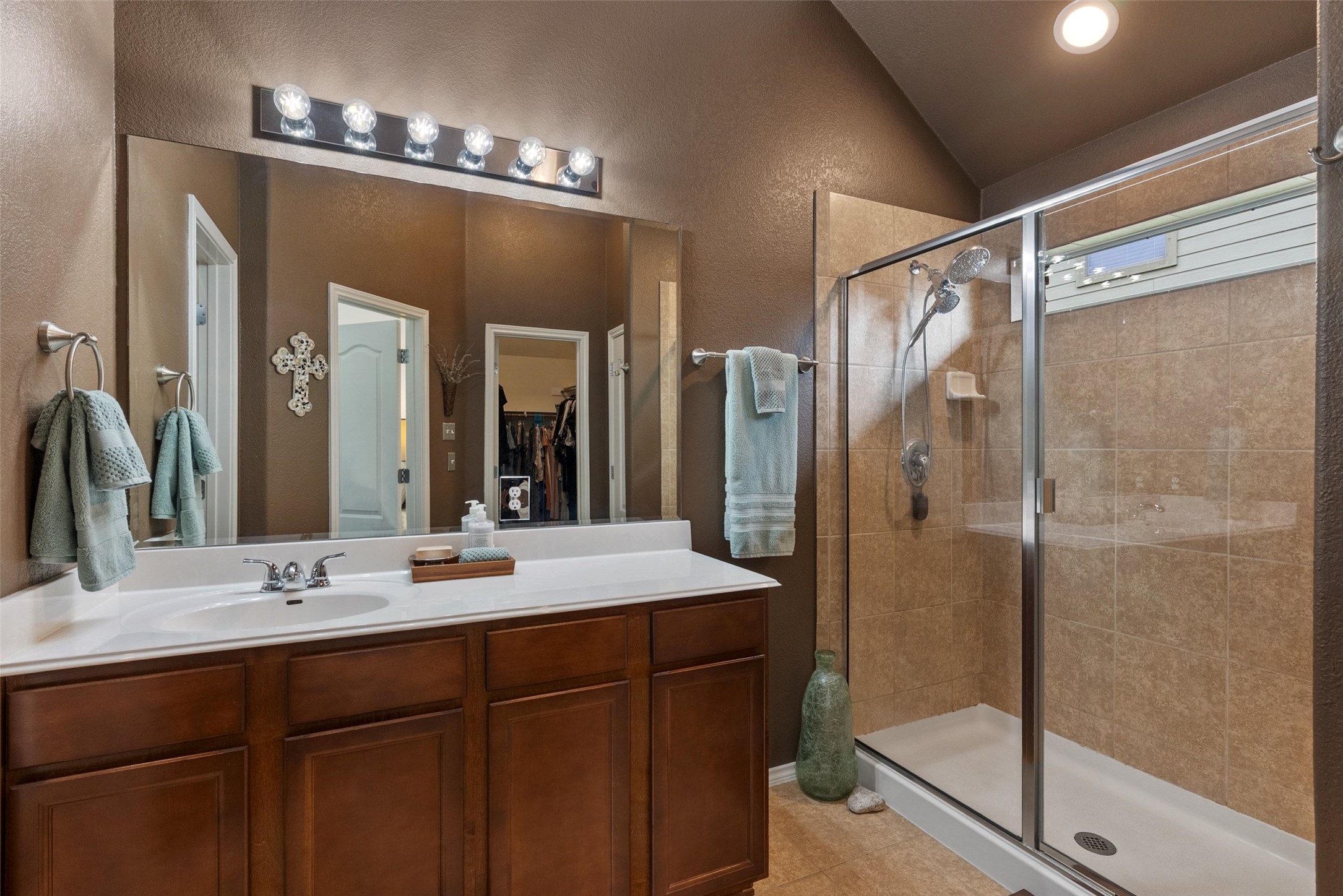 994 Hot Spring Valley Buda, TX 78610 - Photo 18 of 22