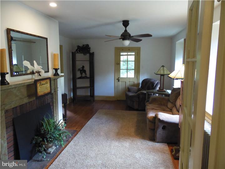 160 Grubb Road Malvern, PA 19355 - Photo 5 of 22
