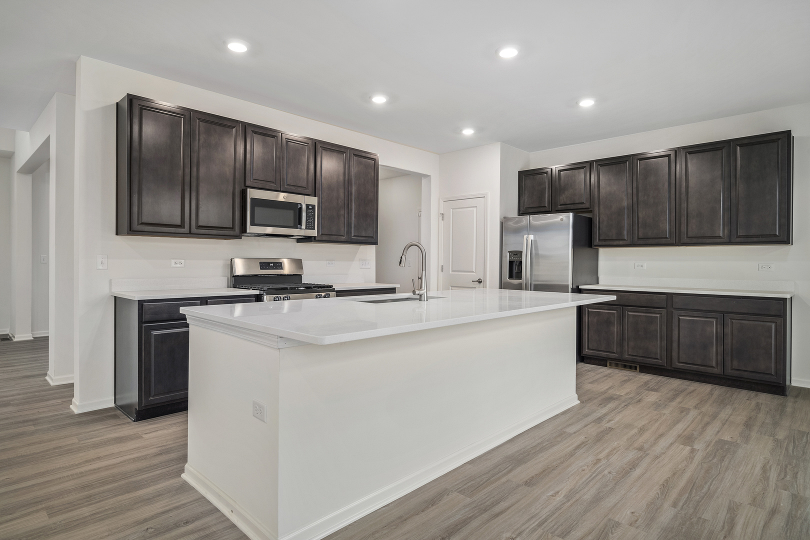 3659 Edelweiss Road Elgin, IL 60124 - Photo 13 of 23 Gallery Image 13