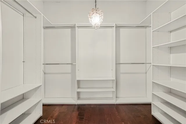 $3,700 | 17140 Burbank Boulevard, Unit 105, Encino, CA 91316