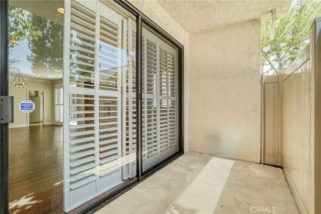 $3,700 | 17140 Burbank Boulevard, Unit 105, Encino, CA 91316