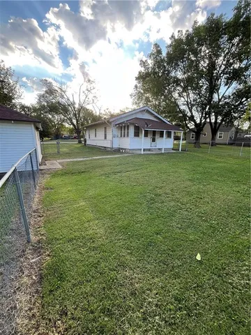 $70,000 | 412 North 9th Street, Humboldt, KS 66748